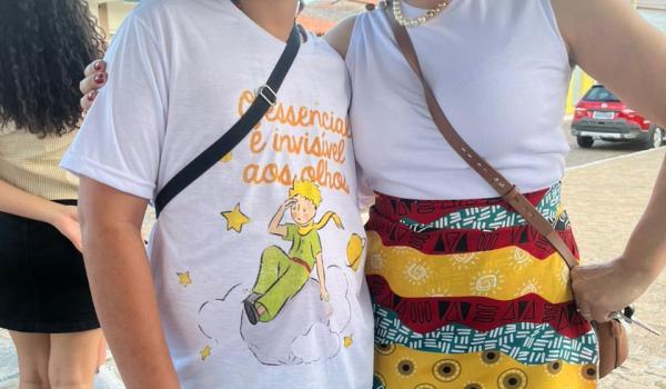 Imagens da A Prefeitura Municipal de Ibitiara, por meio da Secretaria Municipal de Educação, teve a a honra de realizar o Desfile Cívico de 7 de Setembro