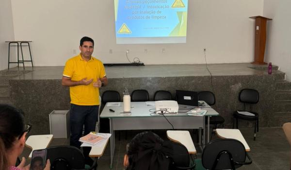 Imagens da Na Terça dia 12/06 ocorreu reunião da equipe de coordenadores da atenção básica para alinhamento das ações das unidades de saúde. 