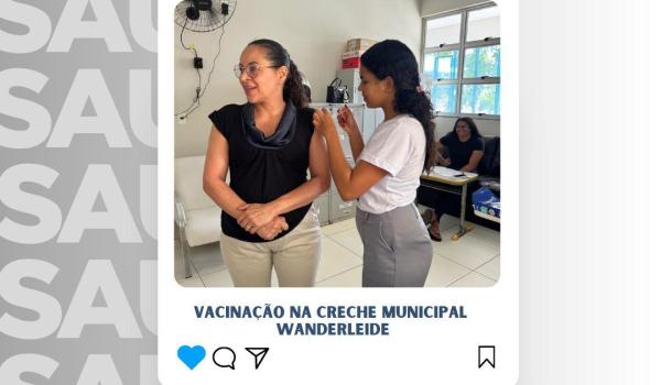 Imagens da Nesta manhã a Secretaria Municipal de Saúde de Ibitiara, por meio do setor de Imunização, realizou uma importante ação de saúde voltada para os funcionários da Creche Municipal.