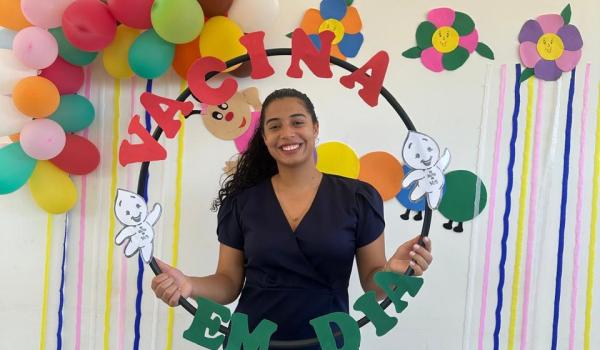 Imagens da Nesta quinta, (30), o PSF de Olhos D’ Água do Seco realizou o Dia D da Multivacinação!