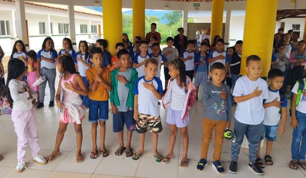 Imagens da Volta às Aulas – Rede Municipal de Educação de Ibitiara 