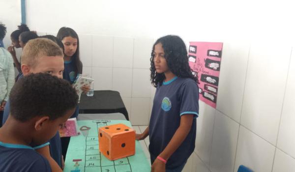 A Feira de Ciências da Escola José Pereira foi um verdadeiro show de criatividade, aprendizado e descobertas.  Imagens da A Feira de Ciências da Escola José Pereira foi um verdadeiro show de criatividade, aprendizado e descobertas.