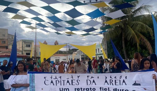 Imagens da A Prefeitura Municipal de Ibitiara, por meio da Secretaria Municipal de Educação, teve a a honra de realizar o Desfile Cívico de 7 de Setembro. NOTÍCIA 02
