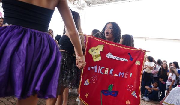 Imagens da No dia 02 de março, a cidade de Ibitiara viveu um momento especial de celebração, cultura e valorização da educação. Em comemoração aos 92 anos de emancipação política do município