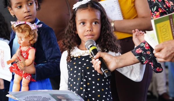 Imagens da No dia 02 de março, a cidade de Ibitiara viveu um momento especial de celebração, cultura e valorização da educação. Em comemoração aos 92 anos de emancipação política do município