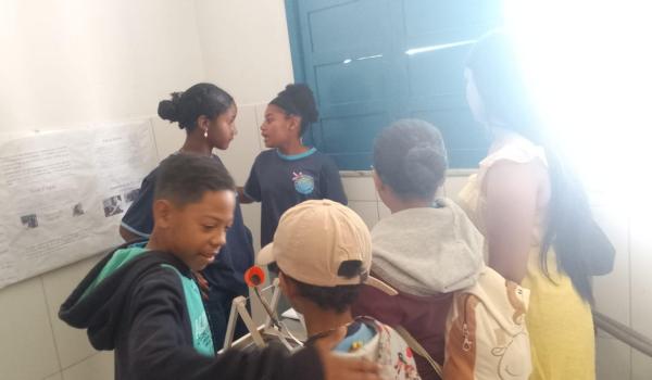 A Feira de Ciências da Escola José Pereira foi um verdadeiro show de criatividade, aprendizado e descobertas.  Imagens da A Feira de Ciências da Escola José Pereira foi um verdadeiro show de criatividade, aprendizado e descobertas.