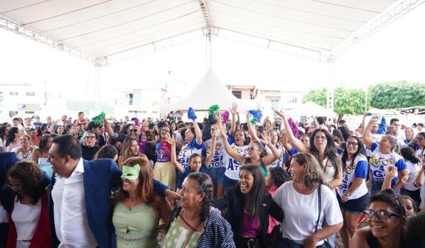 Imagens da No dia 02 de março, a cidade de Ibitiara viveu um momento especial de celebração, cultura e valorização da educação. Em comemoração aos 92 anos de emancipação política do município
