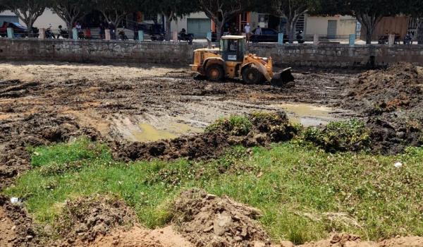 Imagens da Prefeitura de Ibitiara realiza ação de limpeza na Lagoa Municipal 