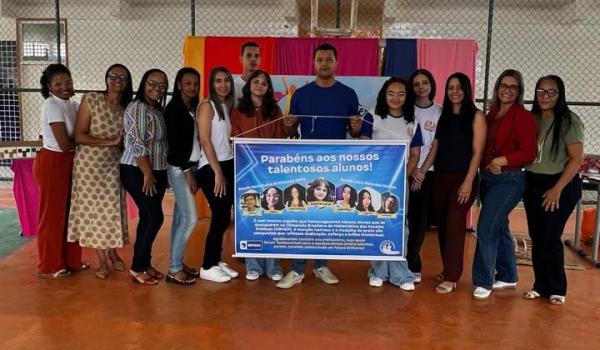 Imagens da Volta às Aulas – Rede Municipal de Educação de Ibitiara 