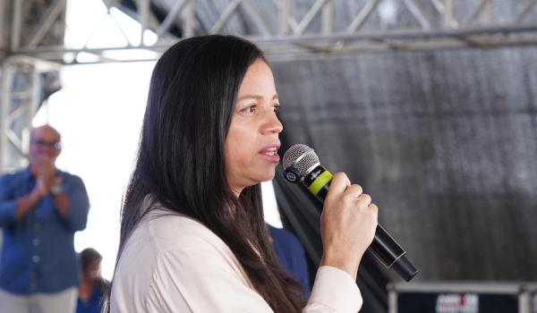 Imagens da No dia 02 de março, a cidade de Ibitiara viveu um momento especial de celebração, cultura e valorização da educação. Em comemoração aos 92 anos de emancipação política do município