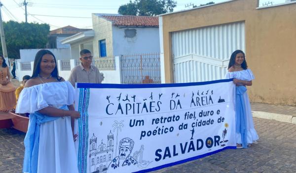 Imagens da A Prefeitura Municipal de Ibitiara, por meio da Secretaria Municipal de Educação, teve a a honra de realizar o Desfile Cívico de 7 de Setembro. NOTÍCIA 02