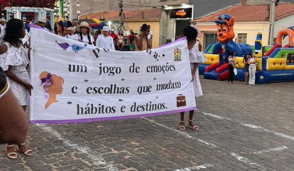 Imagens da A Prefeitura Municipal de Ibitiara, por meio da Secretaria Municipal de Educação, teve a a honra de realizar o Desfile Cívico de 7 de Setembro