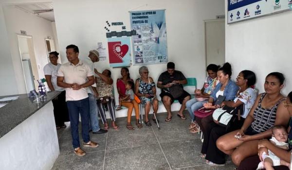 Imagens da No último domingo (22) a Prefeitura Municipal de Ibitiara por intermédio da Secretaria  de Saúde realizou   Mutirão de cirurgias oftalmológicas no município de Seabra através da empresa Hospital de Olhos Adrivania Cunha.