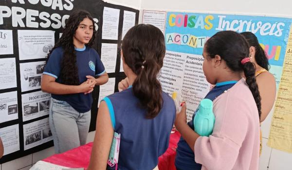 A Feira de Ciências da Escola José Pereira foi um verdadeiro show de criatividade, aprendizado e descobertas.  Imagens da A Feira de Ciências da Escola José Pereira foi um verdadeiro show de criatividade, aprendizado e descobertas.