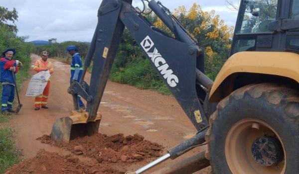 Imagens da A pavimentação do trecho que liga a BA-152 ao distrito de Olhos d’Água do Seco já é realidade nos planos de infraestrutura. Após articulação com o Governo do Estado, as equipes já iniciaram os testes de solo na região.