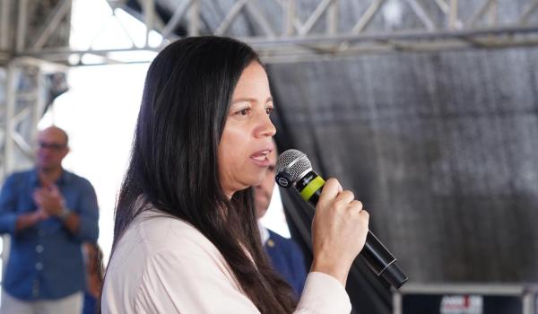 Imagens da No dia 02 de março, a cidade de Ibitiara viveu um momento especial de celebração, cultura e valorização da educação. Em comemoração aos 92 anos de emancipação política do município