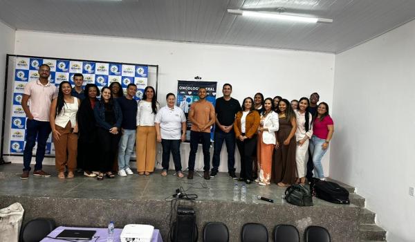 Imagens da No dia 05/12/2025 ocorreu Capacitação com todos profissionais de saúde da atenção primeira sobre prevenção de Câncer promovido pela Prefeitura municipal de Ibitiara em parceria com equipe NASPEC.