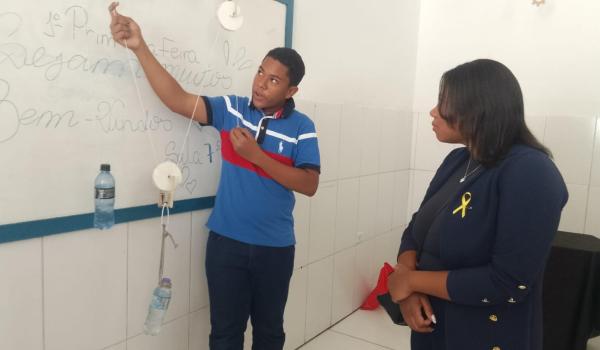 A Feira de Ciências da Escola José Pereira foi um verdadeiro show de criatividade, aprendizado e descobertas.  Imagens da A Feira de Ciências da Escola José Pereira foi um verdadeiro show de criatividade, aprendizado e descobertas.