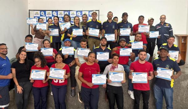 A Prefeitura Municipal através da Secretaria de Saúde realizou treinamento,...